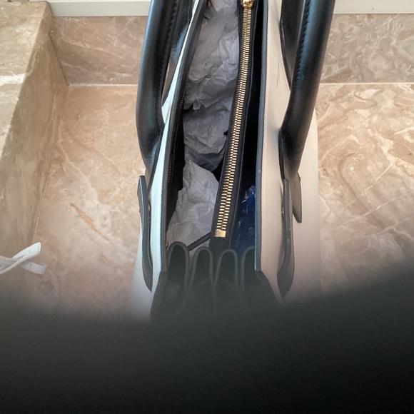 SAINT LAURENT small size Sac Du Jour - Picture 9 of 9